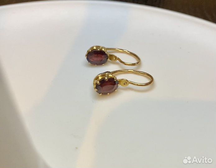 Золотые серьги 583 пробы. Гранат. СССР