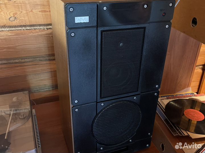 Виниловый проигрыватель