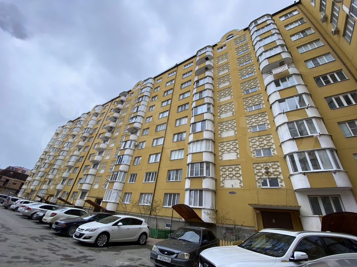 2-к. квартира, 69 м², 2/10 эт.