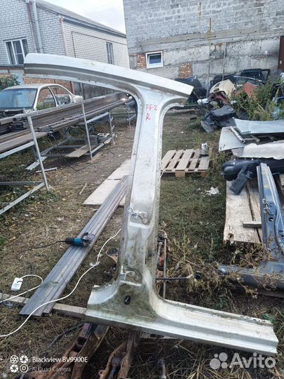 Средняя стойка кузова правая Ford focus 2