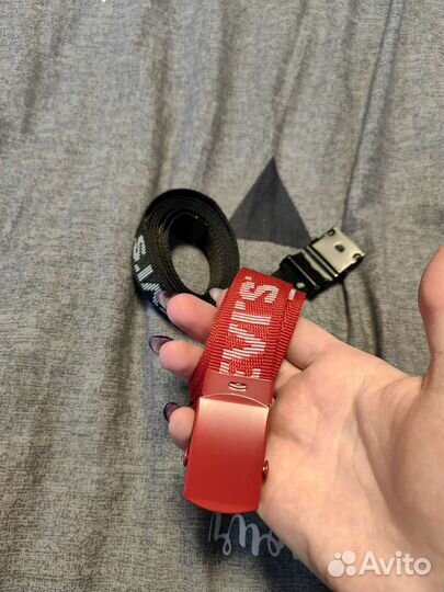 Ремешок Levi's 110 см красный