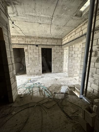 3-к. квартира, 95 м², 3/13 эт.