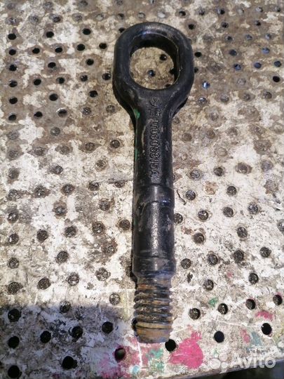 Крюк буксировочный Volkswagen Golf Plus