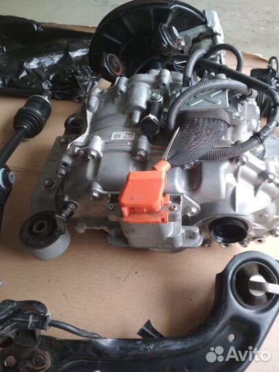 Запчасти Тойота Рав 4 гибрид. 2021 года