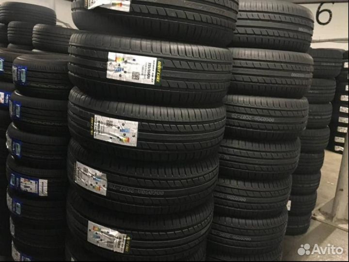 Westlake SA37 235/55 R20 105W