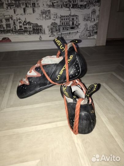 Скальные туфли 35