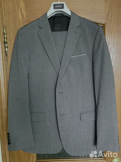 Костюм мужской новый 50