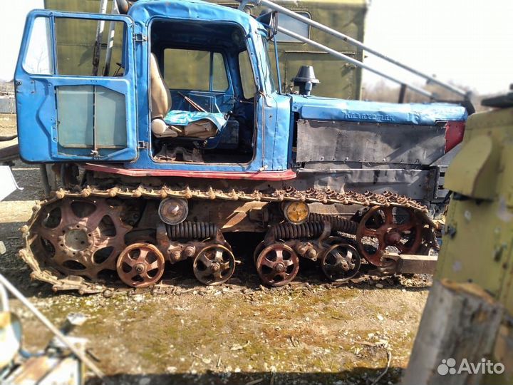 Трактор ВгТЗ ДТ-75 с КУН, 1980