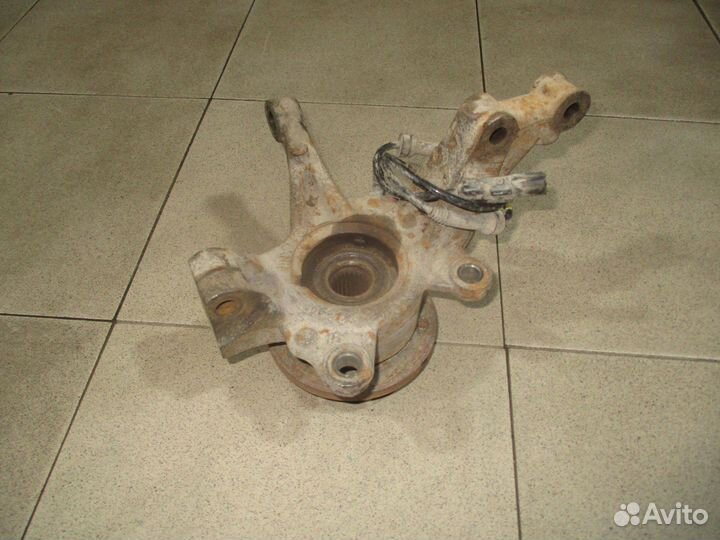 Кулак поворотный передний левый Renault Logan II