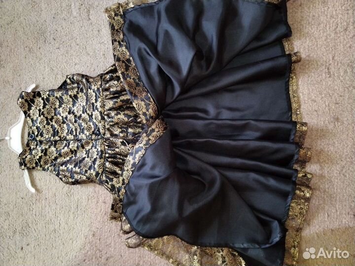 Нарядное платье для девочки