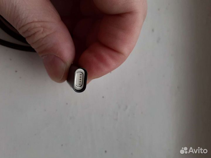 Магнитная зарядка для телефона