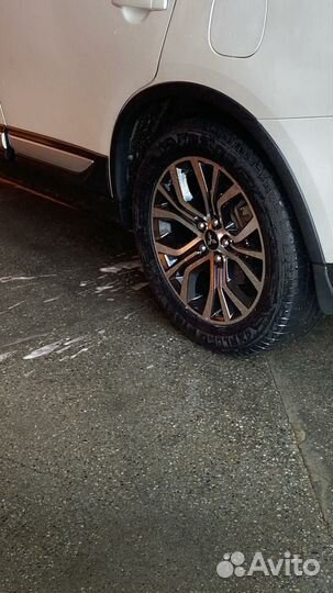 Mitsubishi Outlander 2 CVT, 2017, 175 000 км