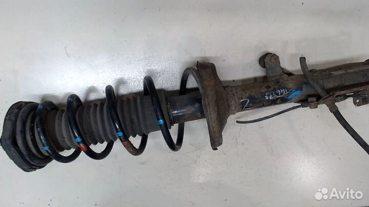 Амортизатор подвески правый передний Toyota Yaris, 2008