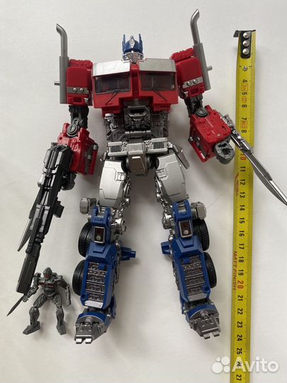 Трансформер Оптимус Прайм