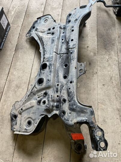 Подрамник передний Тойота Королла 150