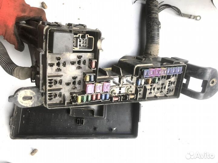 Блок предохранителей Geely Emgrand EC7