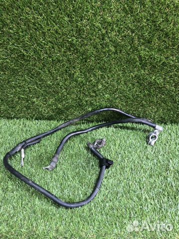 Клеммы аккумулятора минус- плюс Skoda Octavia Tour