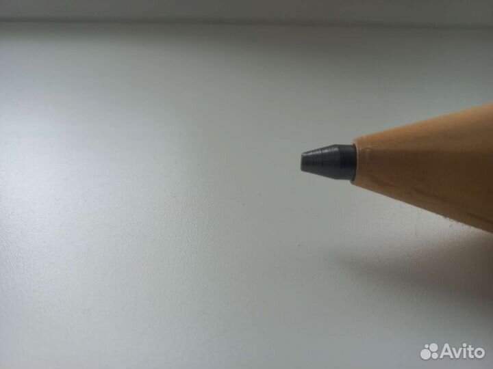 Огромный карандаш