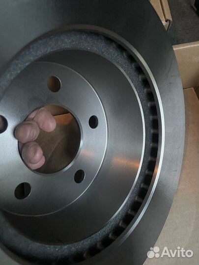 Тормозной диск джип ZJ XJ новый