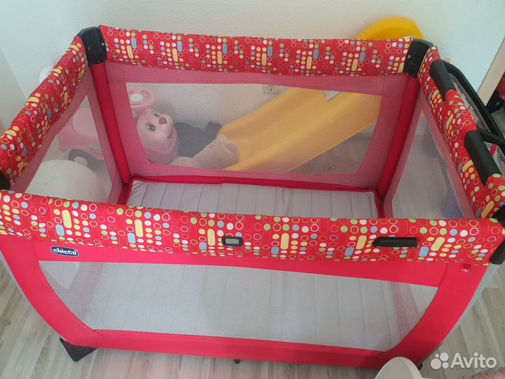 Манеж кровать chicco