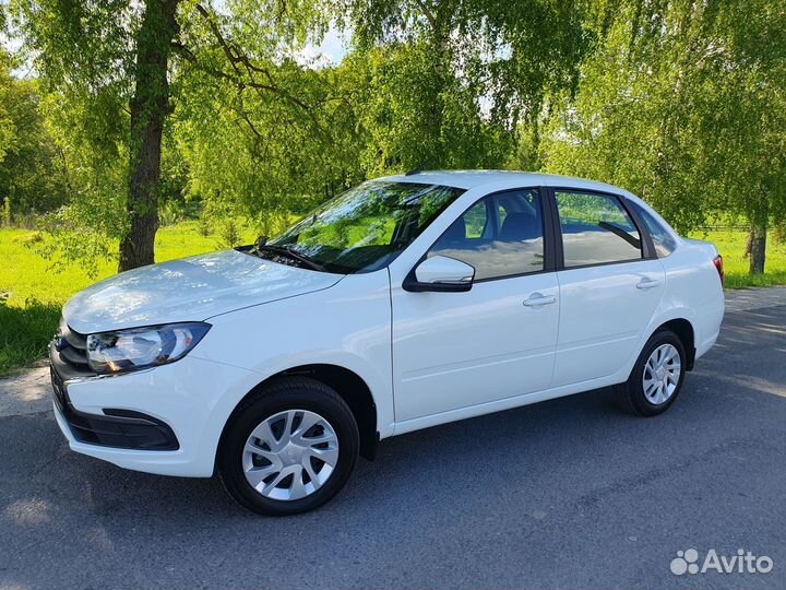 LADA Granta 1.6 МТ, 2023, 190 км