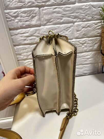 Сумка женская желтая с металлической ручкой