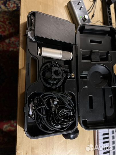 Студийный микрофон rode k2