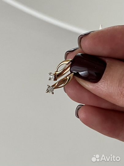 Серьги с бриллиантами золотые