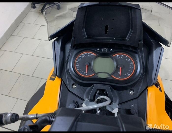 BRP SKI-DOO summit SP 154 800R etec