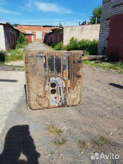 Бензобак на волгу