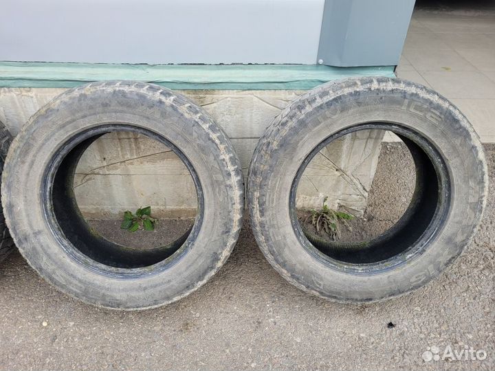 Maxxis MA-STL Presa Ice 215/65 R16 98Q