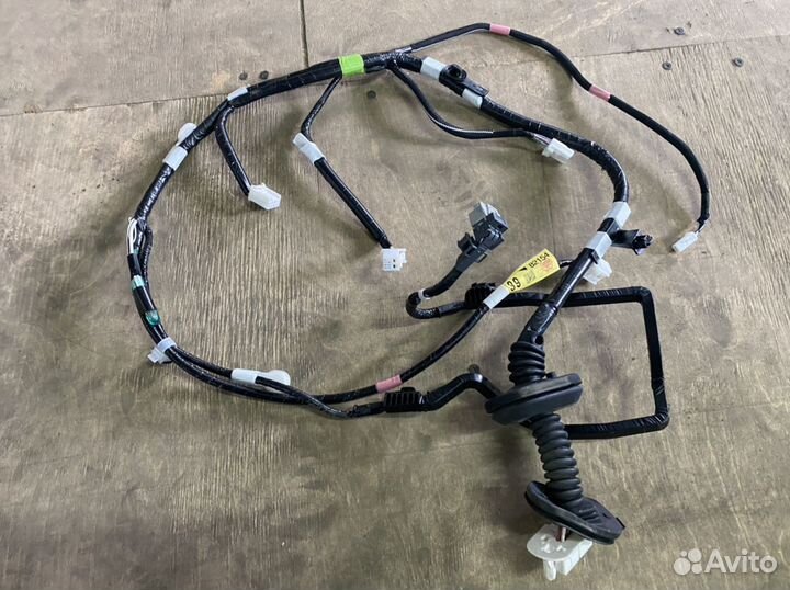 Проводка задней двери Lexus ES 7 2019-2020