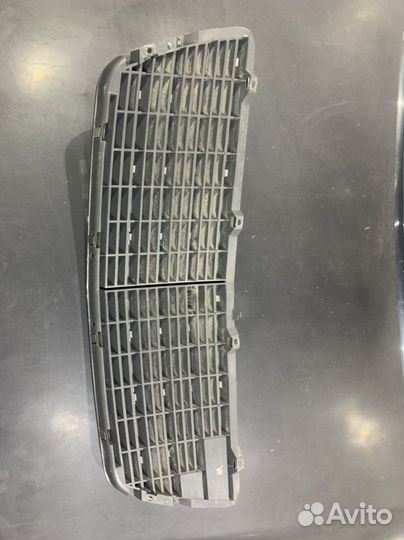 Решетка радиатора mercedes W210