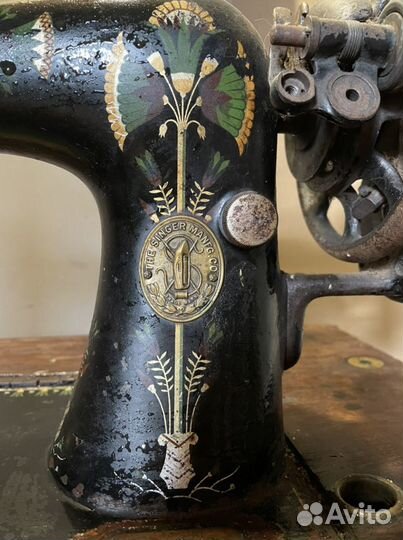 Швейная машина Singer