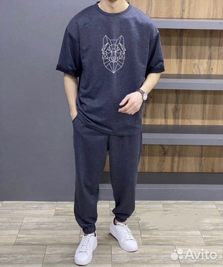 Спортивный костюм мужской в наличии
