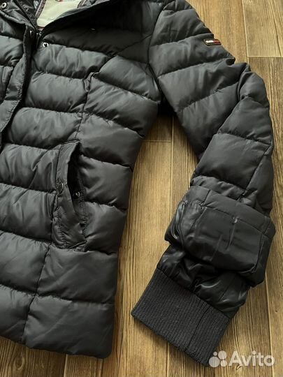 Пуховик Оригинал куртка Tommy Hilfiger Guess ck