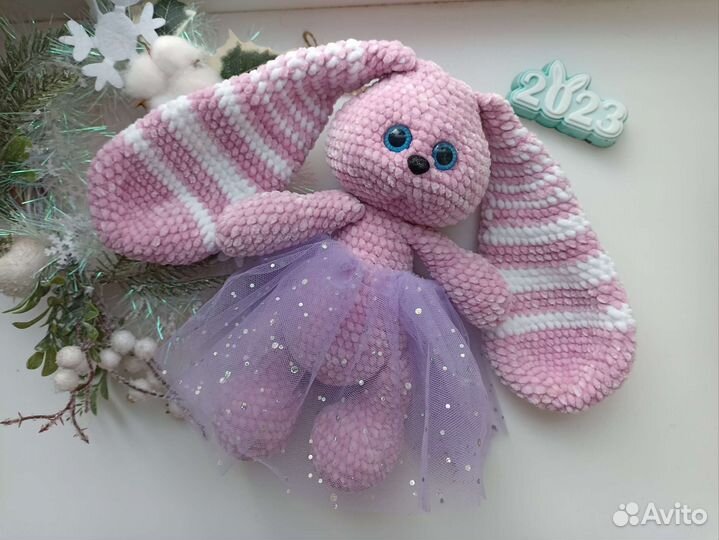 Вязанный заяц ручной работы