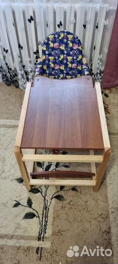 Детский стол и стул для кормления