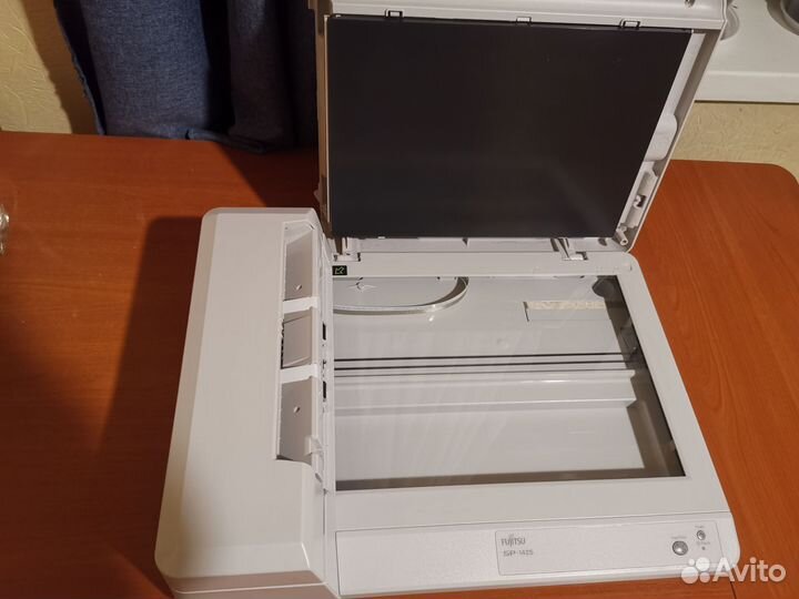 Планшетный сканер a4 Fujitsu SP-1425