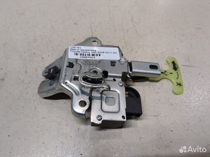 Замок багажника Toyota Camry V40, 2010