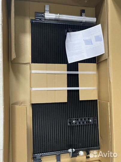 Радиатор кондиционера Audi A4 b8