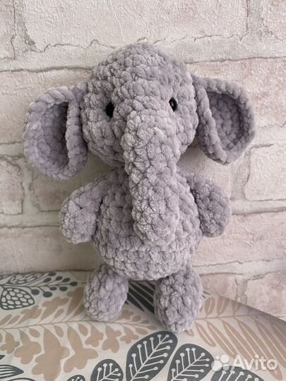 Вязаный слоник