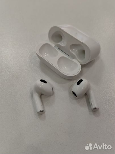Беспроводные наушники AirPods 3rd Generation