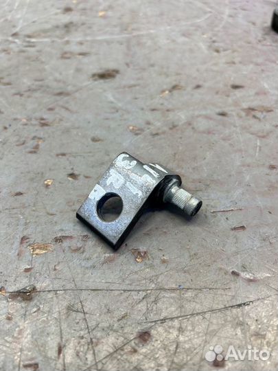 Петля двери задняя правая Audi A6 C7 3.0 2012