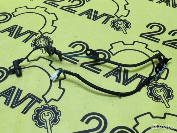 Датчик ABS передний правый Toyota Harrier GSU30W