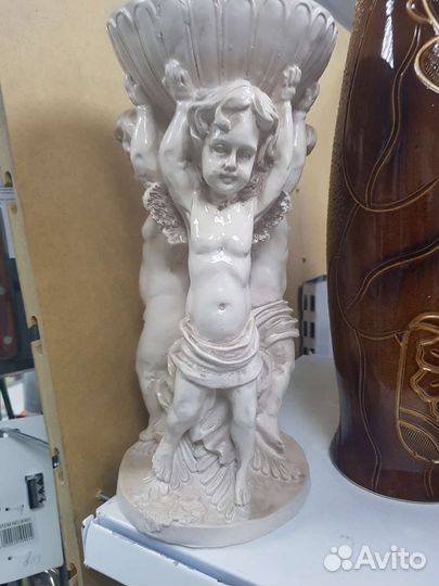 Статуэтка ангели