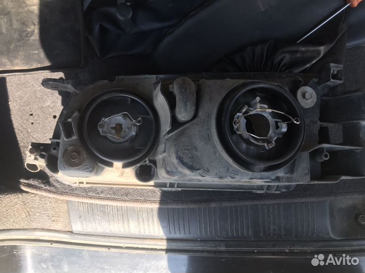 Фара mazda капелла