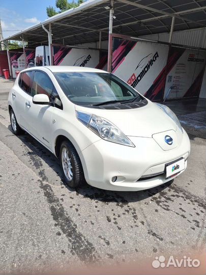 Nissan Leaf AT, 2013, 120 000 км