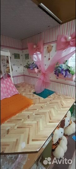 Кукольный дом с мебелью