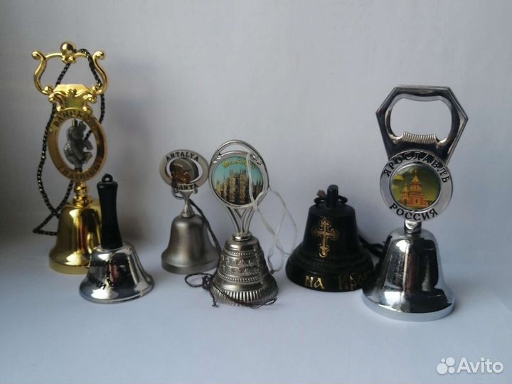 Коллекция сувенирных колокольчиков